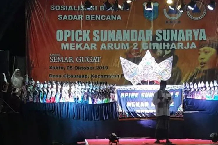 Sosialiasi budaya sadar bencana di Desa Citeurep, Kecamatan Panimbang, Kabupaten Pandeglang, Banten pada Sabtu (5/10/2019)/Antaranews