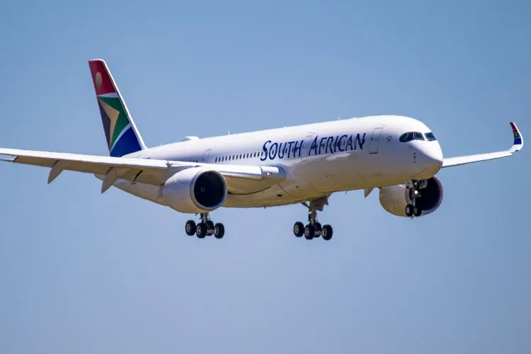South African Airways (Shutterstock)