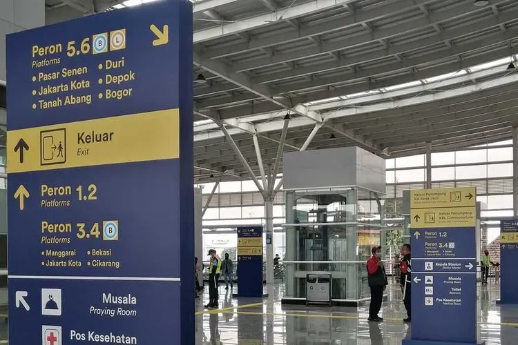 Stasiun Jatinegara, Jakarta Timur kian memanjakan penumpang KRL Commuter Line/dok: Twitter @boimakar