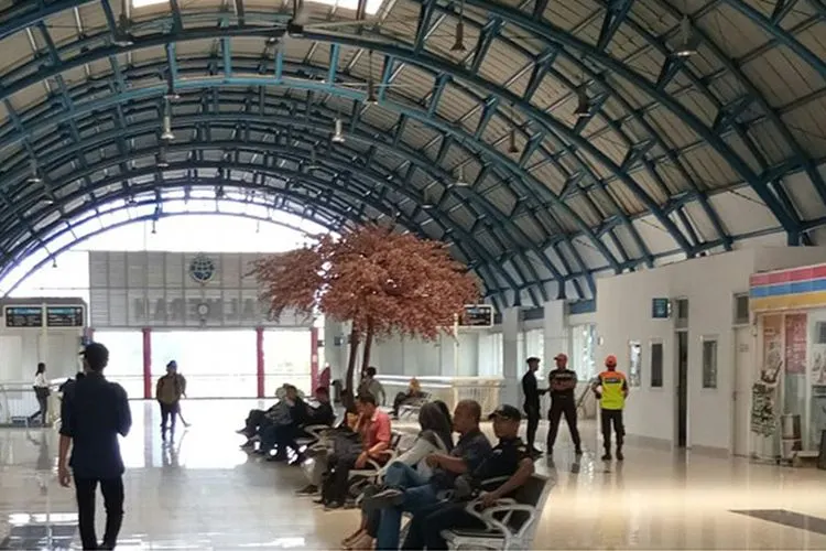 Stasiun Palmerah, Jakarta/Ayojakarta.com