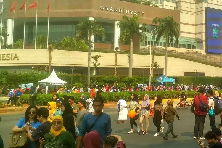 Suasana car free day (CGD) di kawasan Bundaran Hotel Indonesia, Jakarta Pusat, Minggu (1/12/2019) (Ayojakarta.com/Hendy Dinata)