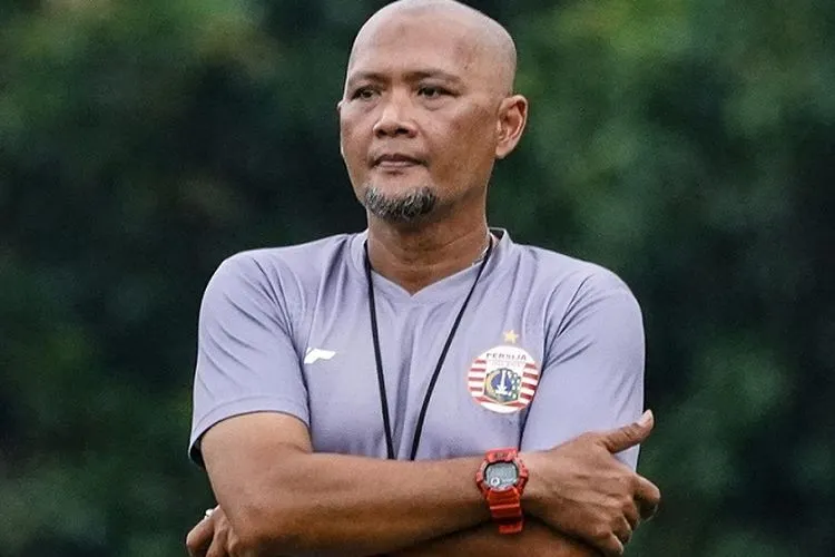 Mantan Kapten Timnas, Sudirman, tangani Persija setelah pelatih Sergio Farias Balik ke Brasil karena anaknya terpapar Covid-19/persija.id