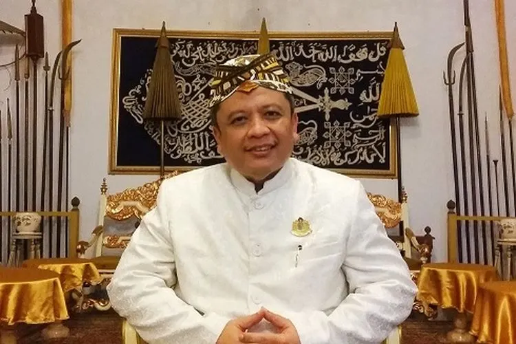 Sultan Sepuh XIV Pangeran Raja Adipati Arief Natadiningrat dari Keraton Kasepuhan Cirebon. (dok)