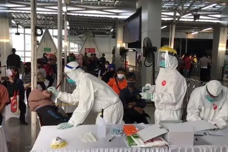 Swab test masal di Stasiun Bogor. (dok)