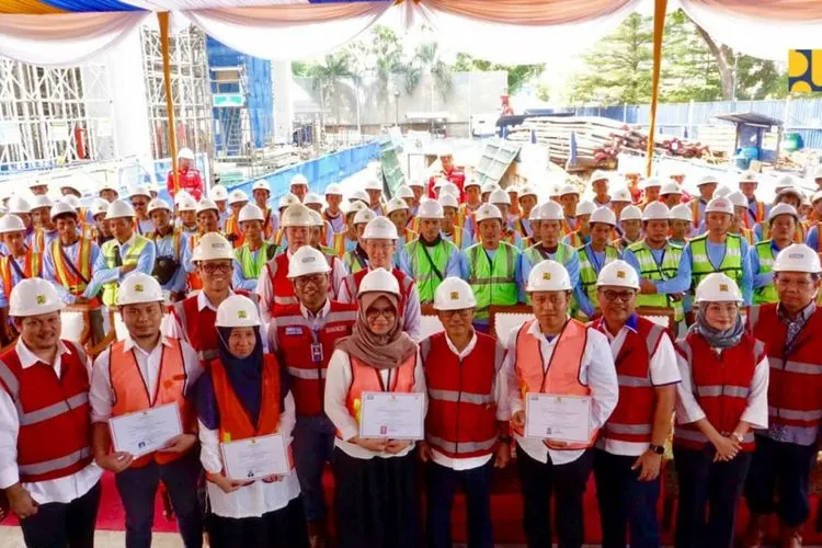 Para tenaga konstruksi yang mengikuti sertifikasi Kementerian PUPR/Dok. Biro Komunikasi Publik Kementerian PUPR