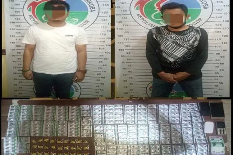 Tersangka dan barang bukti narkoba (Dokumentasi Polres Bogor)