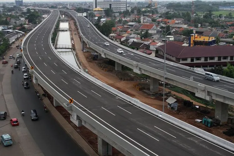Jalan Tol Becakayu (Katadata.co.id)