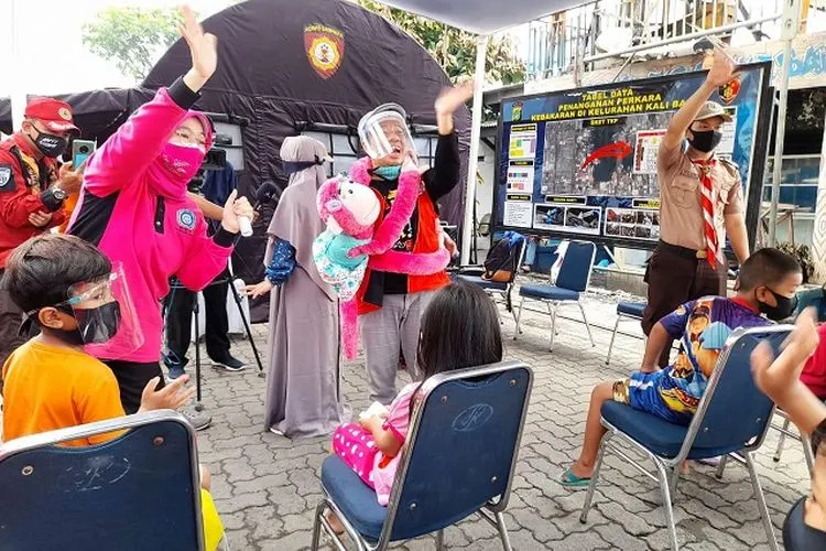 Pemkot Jakut gelar bantuan sosial untuk para korban kebakaran Kalibaru/dok: utara.jakarta.go.id