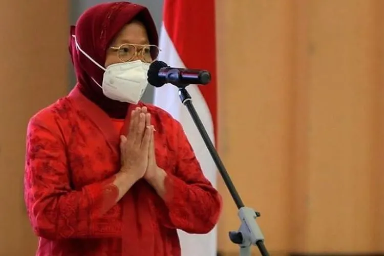 Mensos Risma saat dilatik Presiden/ instagram Kemensos