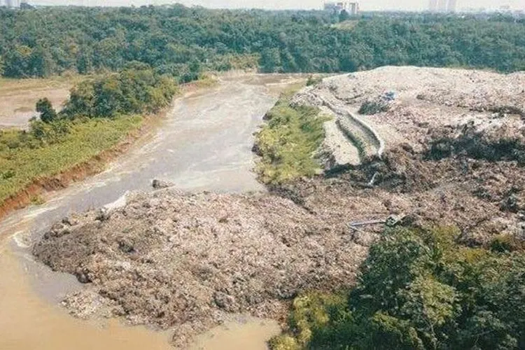 Sungai Cipeucang, Tangerang Selatan