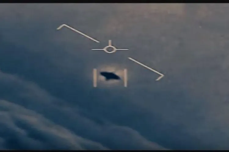 Ilustrasi UFO yang terlihat di radar pesawat jet tempur. (YouTube/ History via Suara.com)