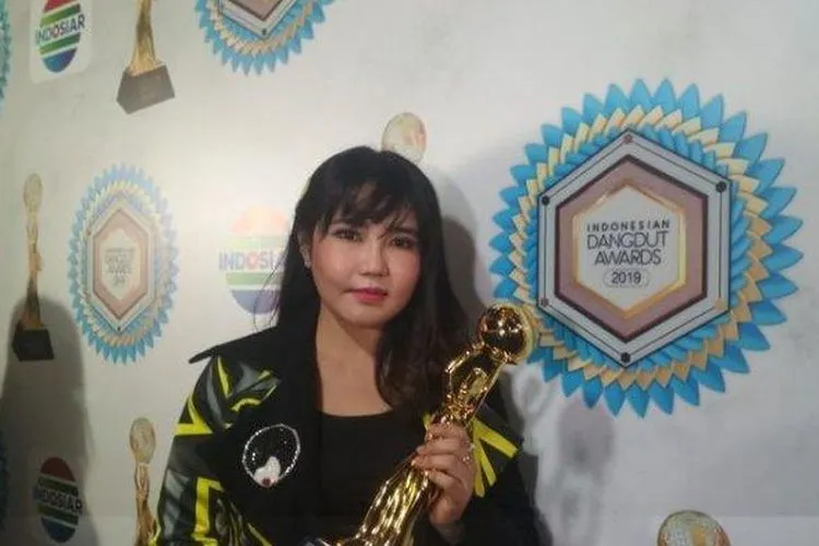 Penyanyi dangdut Via Vallen/Kompas