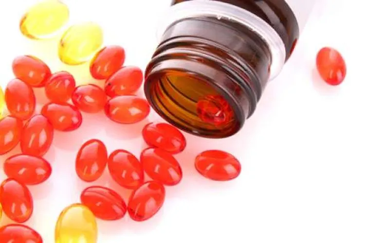 Ilustrasi suplemen penambah vitamin tubuh. shutterstock