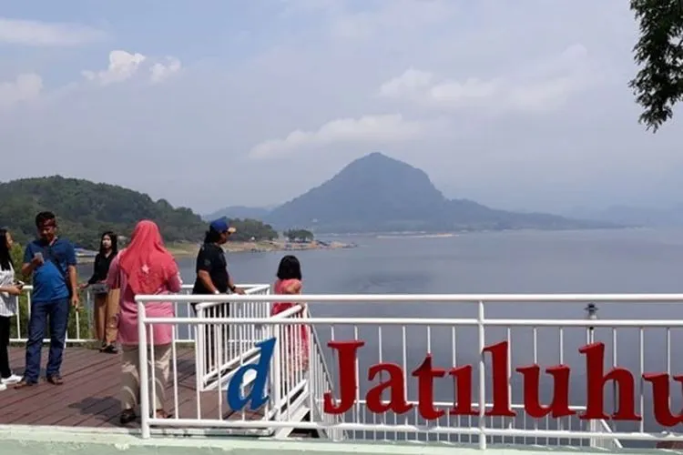 Waduk Jatiluhur/Republika