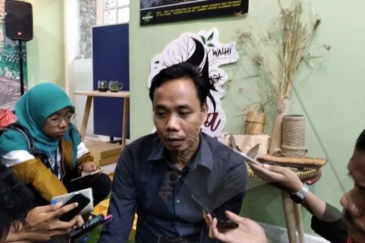 Kepala Departemen Advokasi Eksekutif Nasional Walhi Zenzi Suhadi/Ayojakarta.com