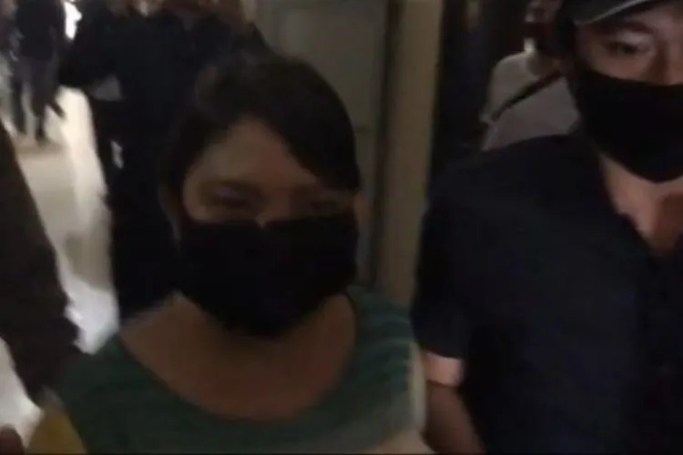 Wanita berinisial MA yang ditangkap polisi lantaran membakar bendera Merah Putih. (istimewa)