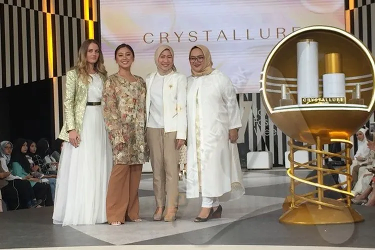 Peluncuran Crystallure by Wardah dalam ajang Jakarta Fashion Week 2020/Ayojakarta.com