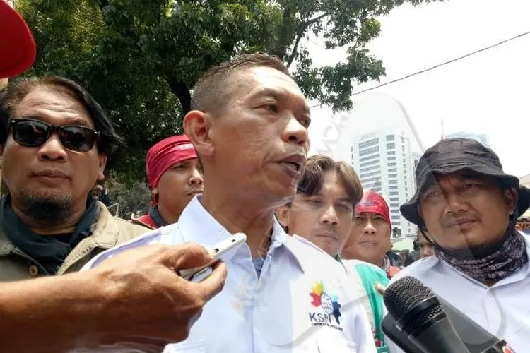 Ketua KSPI DKI Jakarta Winarso/Ayojakarta.com-Aprilia Rahapit