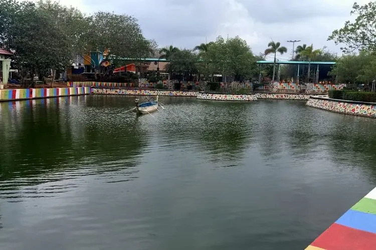 Taman Goba Pelangi, ikon wisata baru di Pulau Untung Jawa (pulauseribu.jakarta.go.id)