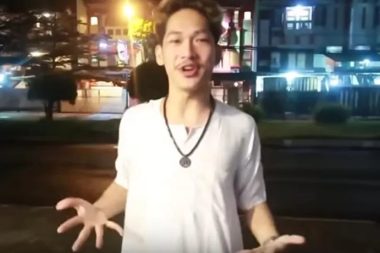 Youtuber Ferdian Paleka masih diburu pihak kepolisian. (youtube)