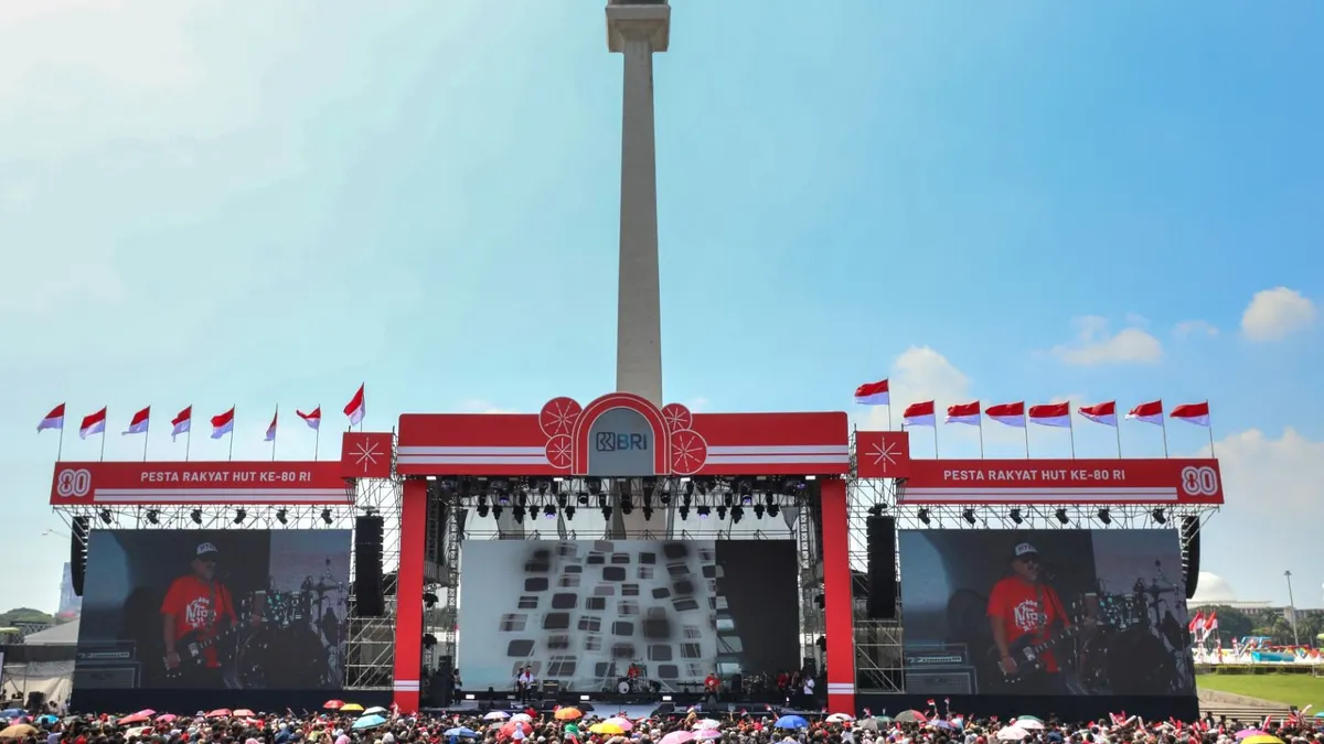 Meriahkan HUT ke-80 RI, BRI hadirkan Panggung Hiburan di Monas dengan musik, karnaval budaya, dan doorprize untuk ribuan pengunjung.