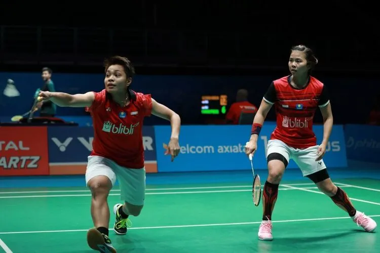 Pasangan ganda putri Indonesia Greysia Polii/Apriyani Rahayu berhasil mengalahkan Ariel Lee/Sydney Lee asal Amerika Serikat dengan skor 21-9 dan 21-10 dalam turnamen Malaysia Open 2019 yang berlangsung di Axiata Arena, Kuala Lumpur, Malaysia, Rabu (3/4/2019) (Tim Humas PBSI)