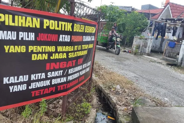 Spanduk jaga keamanan dan ketertiban menjelang pemilu yang dipasang warga Perumahan Graha Prima di Desa Satria Jaya, Kecamatan Tambun Utara, Kabupaten Bekasi (istimewa).