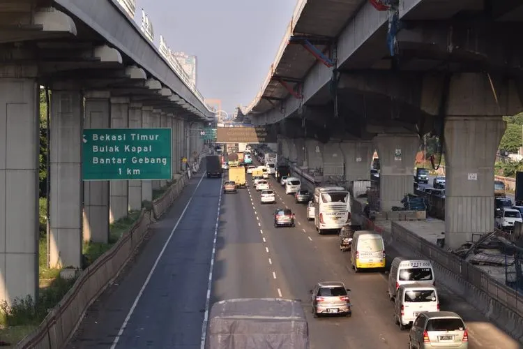 Ruas Tol Jakarta-Cikampek (Ananda MF/ Ayobekasi.net)