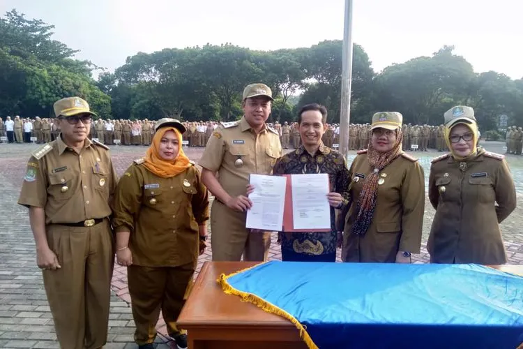 Sebanyak 60 sekolah tingkat sekolah dasar (SD), baik negeri maupun swasta yang tersebar di 12 kecamatan Kota Bekasi akan mendapat edukasi perihal kesehatan lingkungan dari LSM Bina Masyarakat Peduli. (dok. Humas Setda Kota Bekasi).
