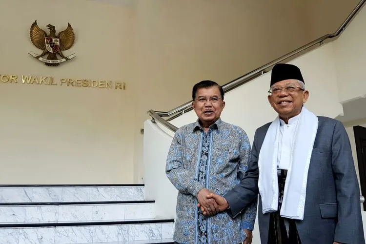 Wapres Terpilih KH Ma'ruf Amin menemui Wapres H M Jusuf Kalla di Kantor Wapres, Jalan Medan Merdeka Utara , Jakarta Pusat , Kamis (04/07/2019). (Istana Wapres)