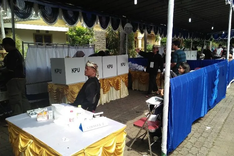 Ilustrasi Tempat Pemungutan Suara (TPS). (ayobandung.com)