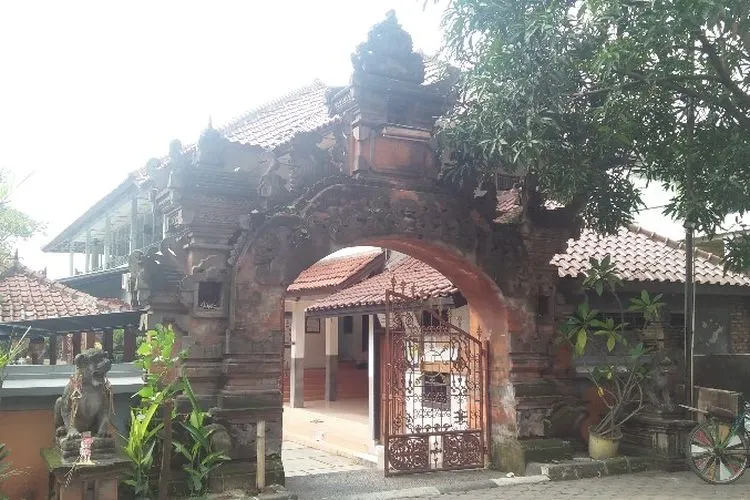 Pura Agung Tirta Buana Bekasi