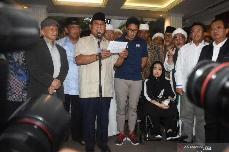 Konferensi Pers Kemenangan Prabowo-Sandi