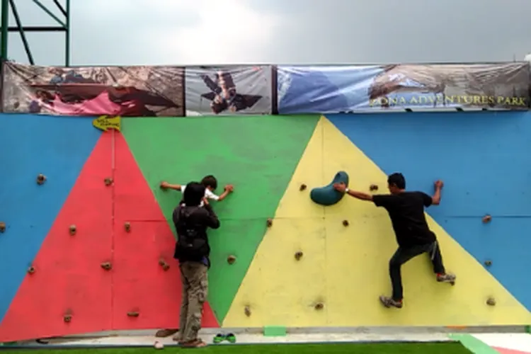 Zona Adventures Park, Sensasi Berpetualang di Tengah Perkotaan. (ayobogor.com)