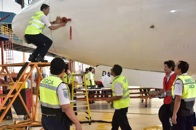 Inspeksi Boeing 737-8 Max di Bandara Soeta. (Antara)
