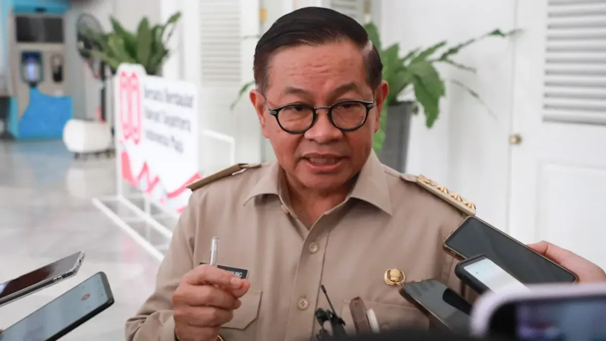 Gubernur DKI Jakarta memberikan insentif pajak bagi pelaku usaha sektor perhotelan dan restoran. (Sumber: Pemprov DKI Jakarta | Foto: Pemprov DKI Jakarta)