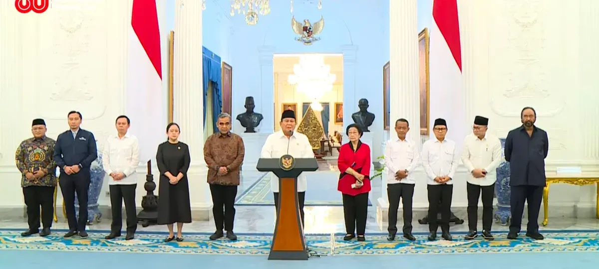 Presiden Prabowo mengumpulkan ketum parpol yang memiliki kursi di DPR RI (Sumber: TL YouTube Sekretariatan Negara | Foto: TL YouTube Sekretariatan Negara)