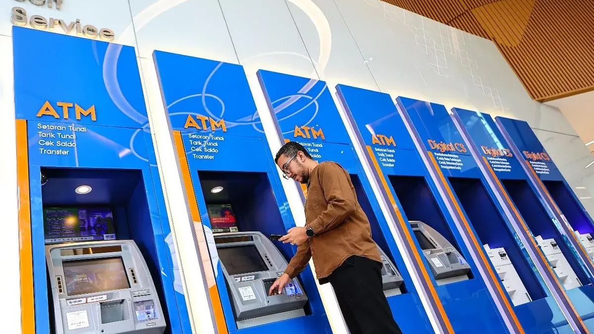 BRI memperingati 130 tahun perjalanan dari Bank Priyayi Purwokerto hingga menjadi pilar ekonomi rakyat dan bank UMKM terbesar di Indonesia.
