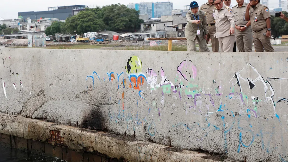 Gubernur DKI Jakarta, Pramono Anung memastikan kesiapan Pemerintah Provinsi (Pemprov) DKI Jakarta dalam menghadapi ancaman banjir rob di pesisir utara Jakarta. (Sumber: beritajakarta.id | Foto: beritajakarta.id)