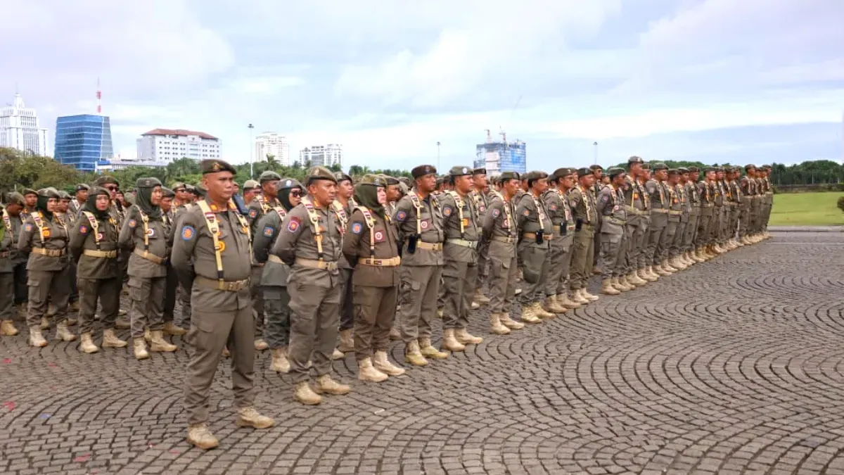 Seluruh Satuan Polisi Pamong Praja (Satpol PP) DKI Jakarta akan ikut memberikan pengawan hingga mengatur lalu lintas. (Sumber: Beritajakarta.id | Foto: Beritajakarta.id)