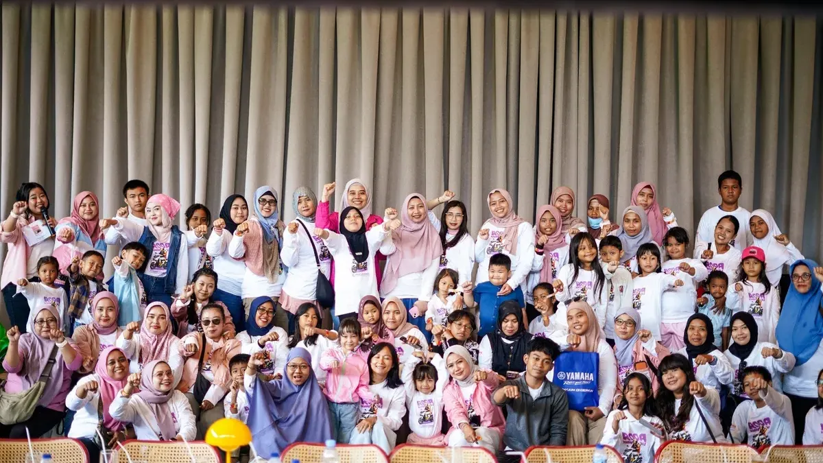 Yamaha Ajak Puluhan Ibu dan Anak Berkeliling Jakarta dalam Rangka Peringatan Hari Ibu.