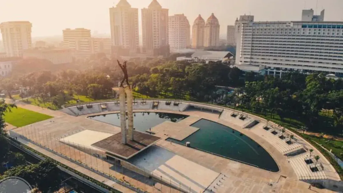 Lapangan Banteng Jakarta. (Sumber: jakarta-tourism.go.id)