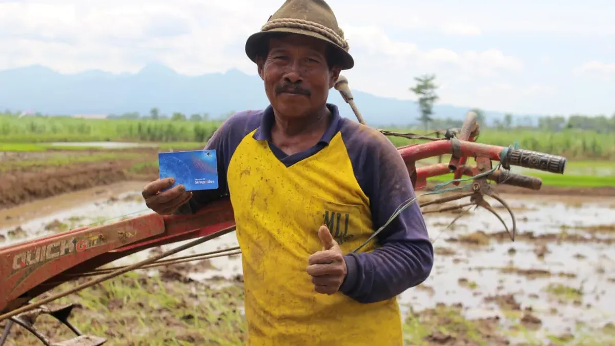 BRI salurkan BLTS Kesra Rp4,4 triliun untuk 4,9 juta keluarga, perkuat dukungan terhadap program pemerintah dan kesejahteraan rakyat.