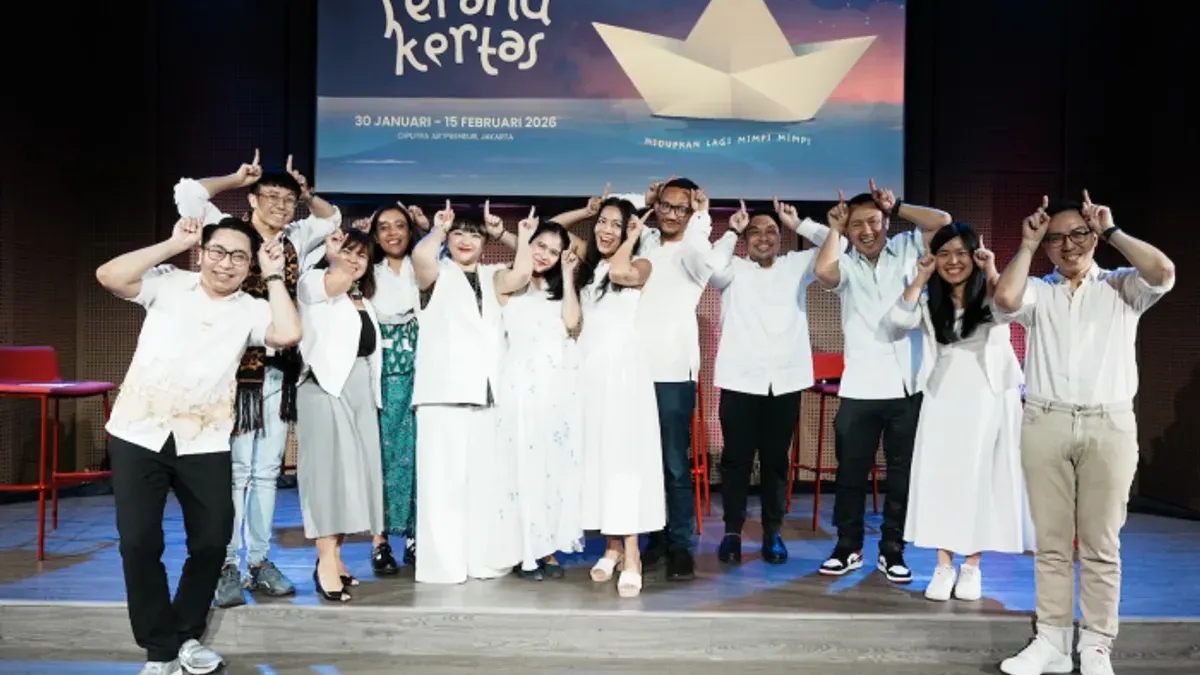 Trinity Entertainment Network berkolaborasi dengan Trinity Youth Symphony Orchestra (TRUST) dan Indonesia Kaya menghadirkan Musikal Perahu Kertas, yang siap mengajak penonton menelusuri perjalanan emosional yang hangat dan menyentuh. (Dok Trust)