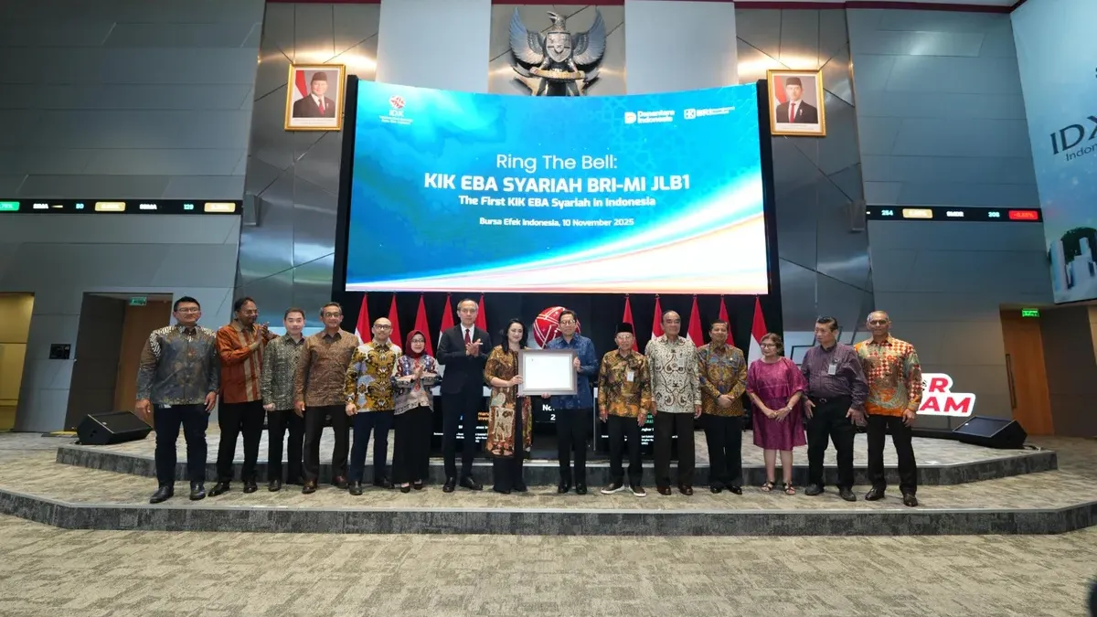 BRI Manajemen Investasi mencatatkan KIK EBA Syariah perdana Rp1,95 triliun di BEI untuk memperkuat pembiayaan infrastruktur dan ekosistem pasar modal syariah.