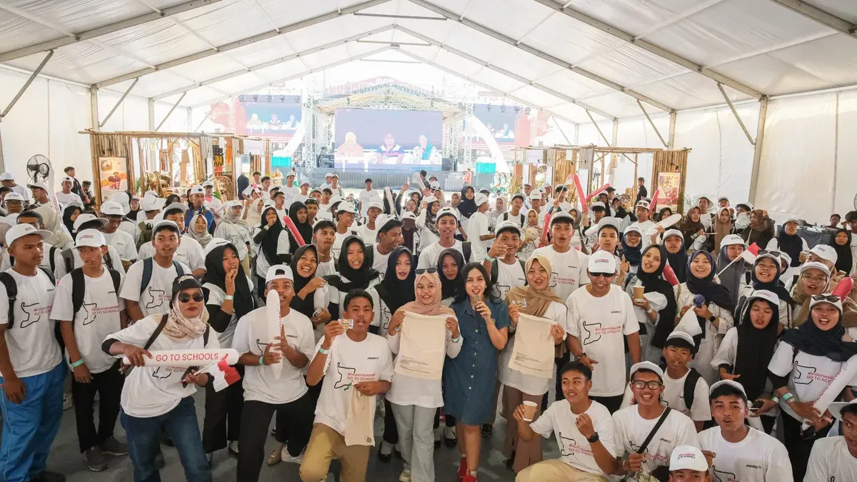 Melalui inisiatif Mandiri Looping for Life, Bank Mandiri mengedukasi 1.000 siswa SMA di sekitar Mandalika.