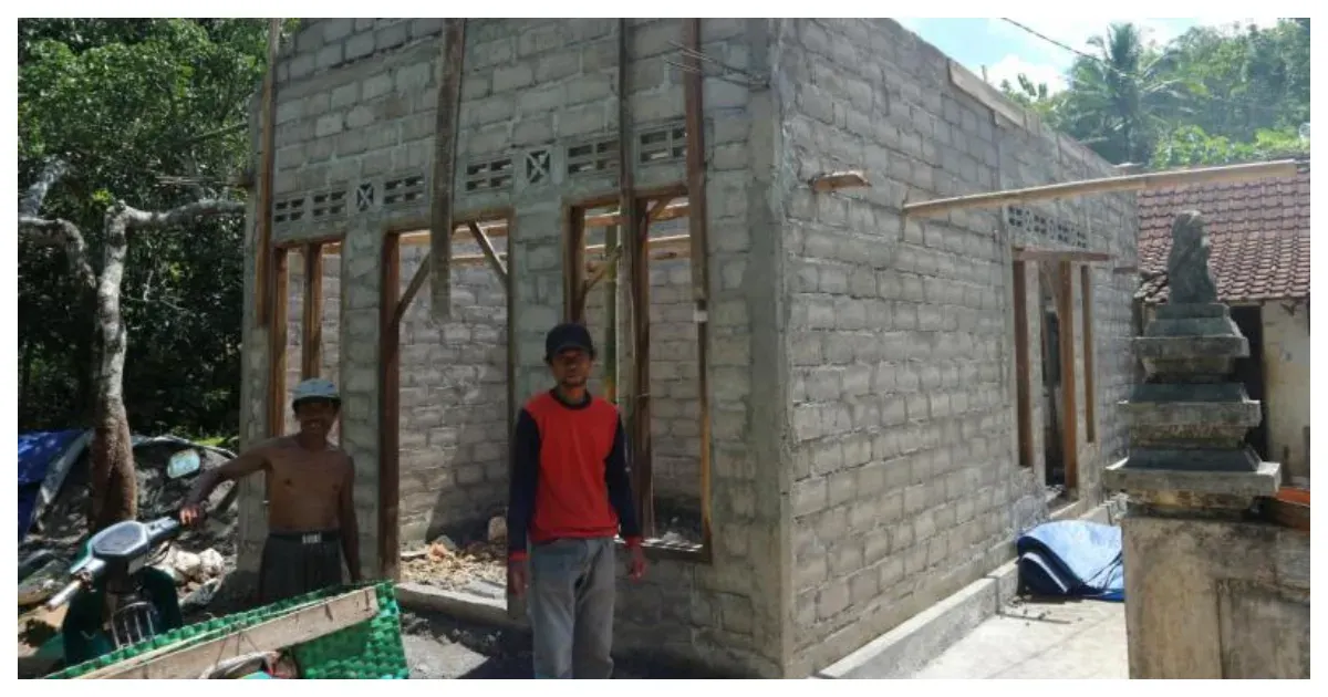 Renovasi Rumah Tidak Layak Huni Oleh Pemerintah (Sumber: desapetir.gunungkidulkab.go.id)