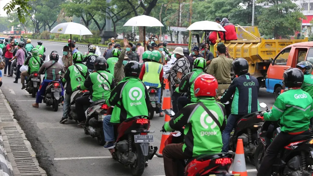 Ilustrasi Demo Ojek Online. (Sumber: jatengprov.go.id)