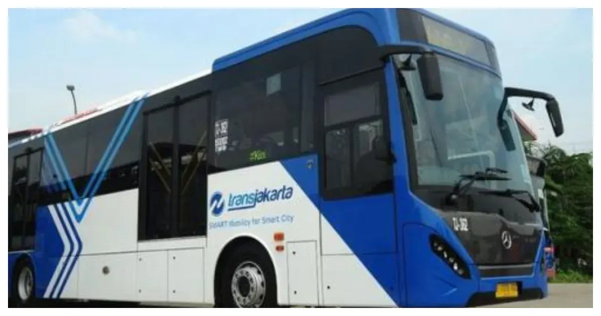 Transjakarta (Sumber: Indonesia.go.id)