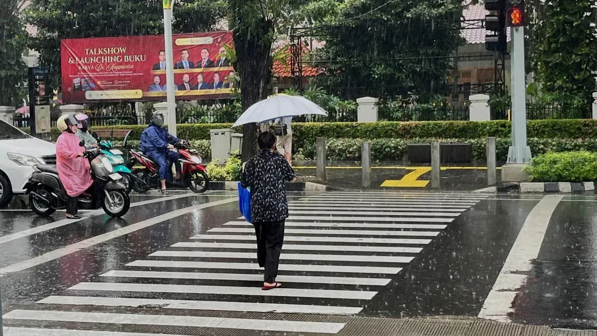 Informasi seputar prediksi cuaca DKI Jakarta pada Kamis, 2 April 2026 dari Badan Meteorologi, Klimatologi, dan Geofisika (BMKG). (Sumber: Beritajakarta.id | Foto: Beritajakarta.id)